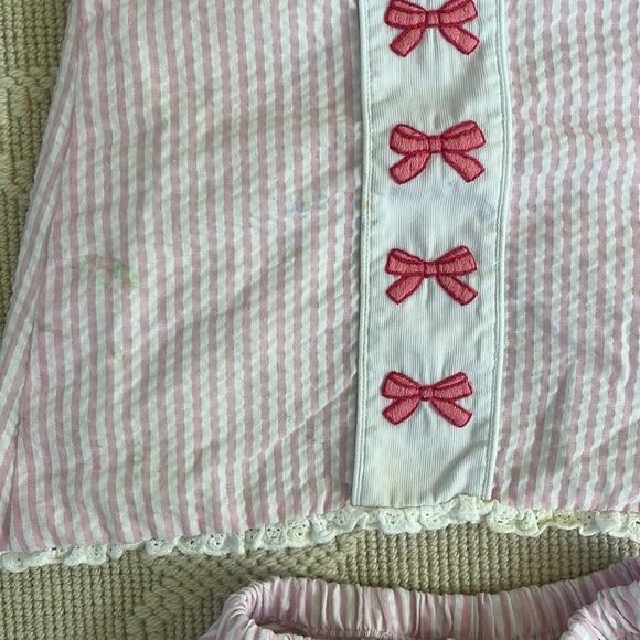 Smockingbird Toddler Girl Dress / Diaper Set in Pink Seersucker - Picture 3 of 4